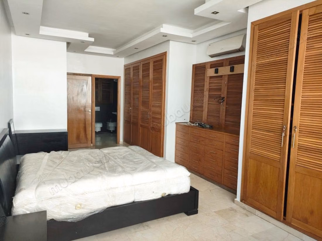 Appartement VIDE 200m² Gauthier 12500 dh
