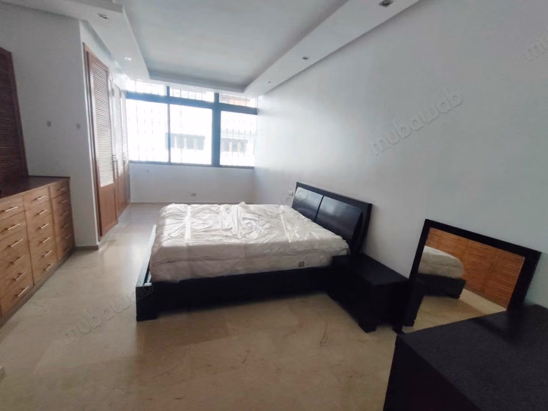 Appartement VIDE 200m² Gauthier 12500 dh