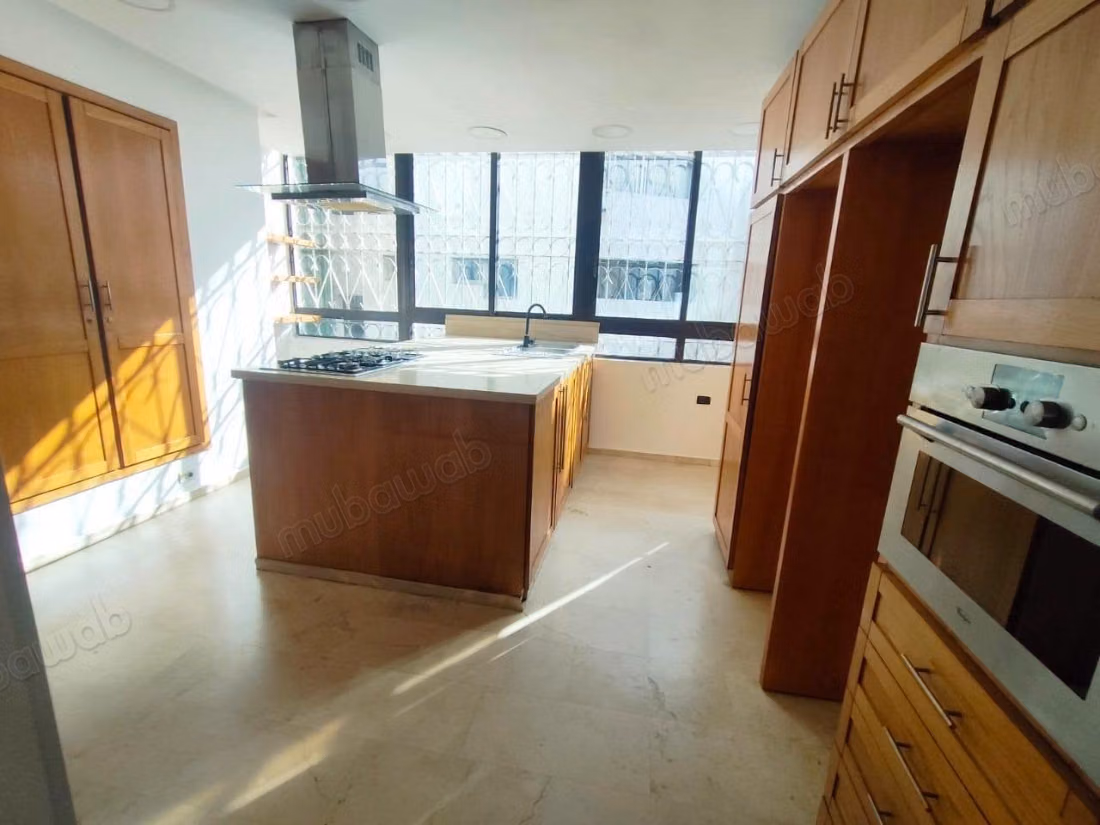 Appartement VIDE 200m² Gauthier 12500 dh