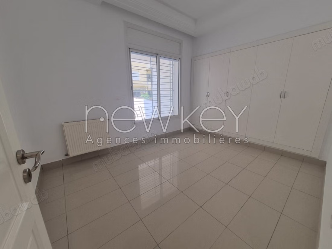 Appartement S3 avec terrasse à louer aux Jardins de Carthage