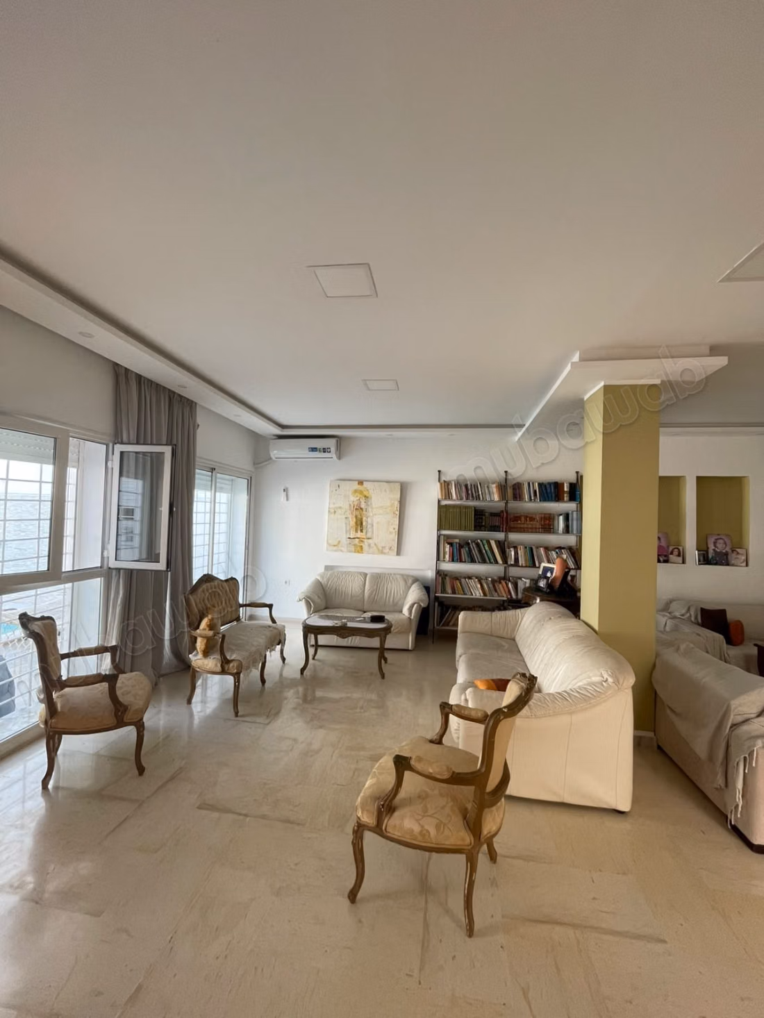 Belle Villa avec piscine en ville a Hammamet
