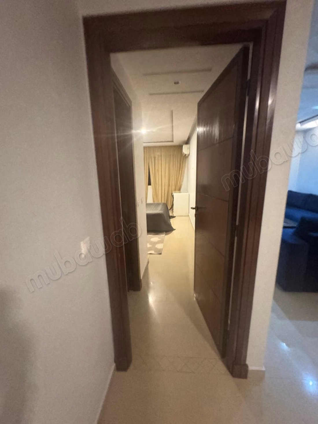 Location d'un appartement à Riyad. 
1 belle chambre. 
Bien meublé
