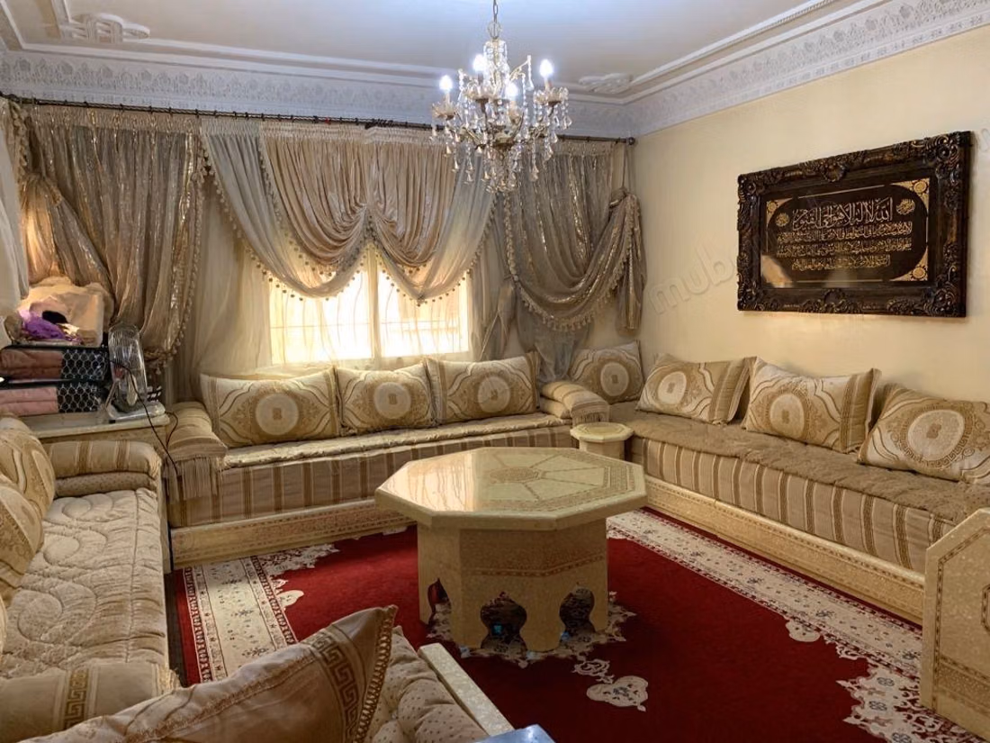 Vente d'un bel appartement à Oulfa. 2 belles chambres. Grand balcon — 2