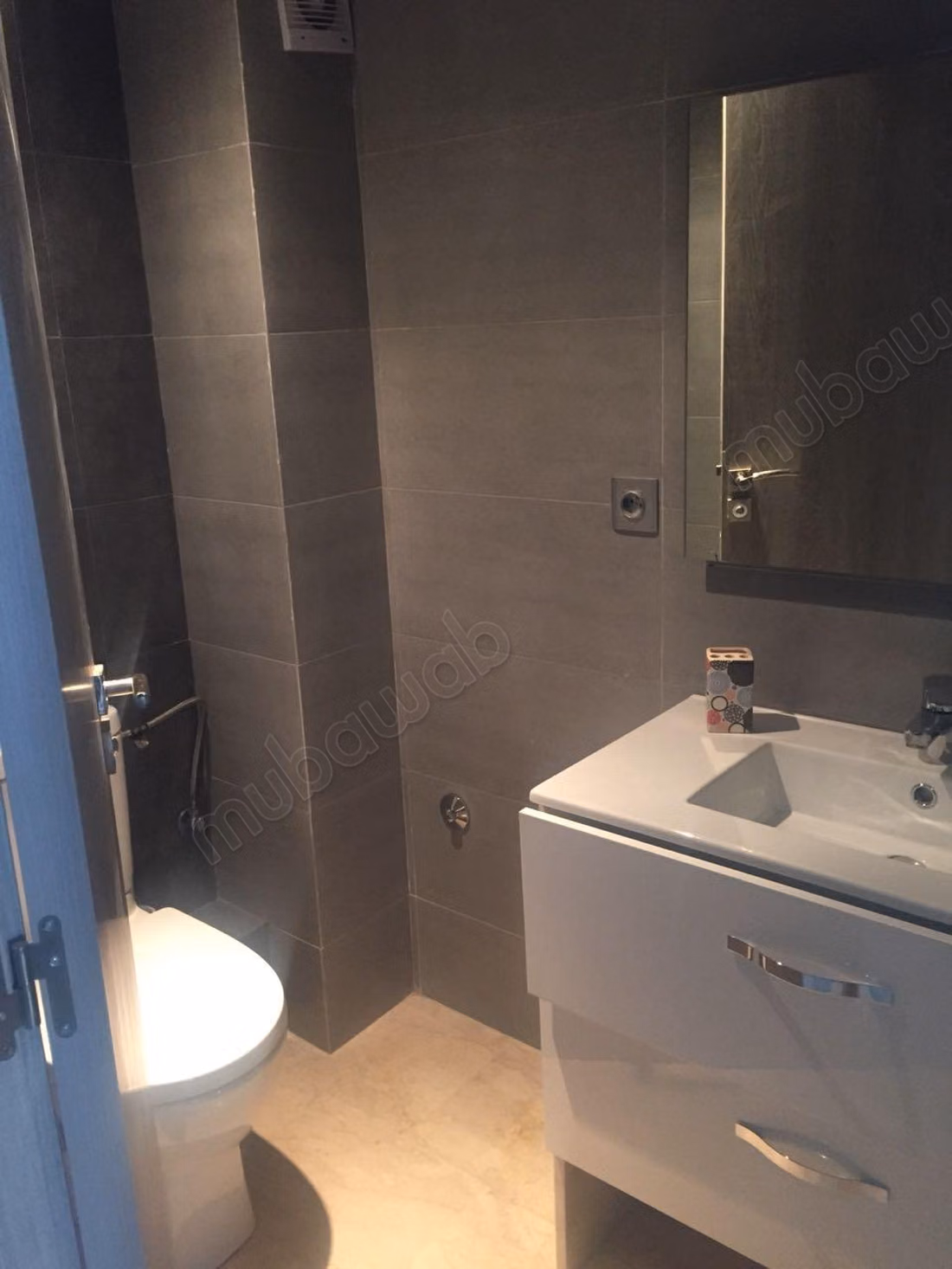 Prachtig appartement te huur in Maârif. 1 mooie slaapkamer. Gemeubileerd