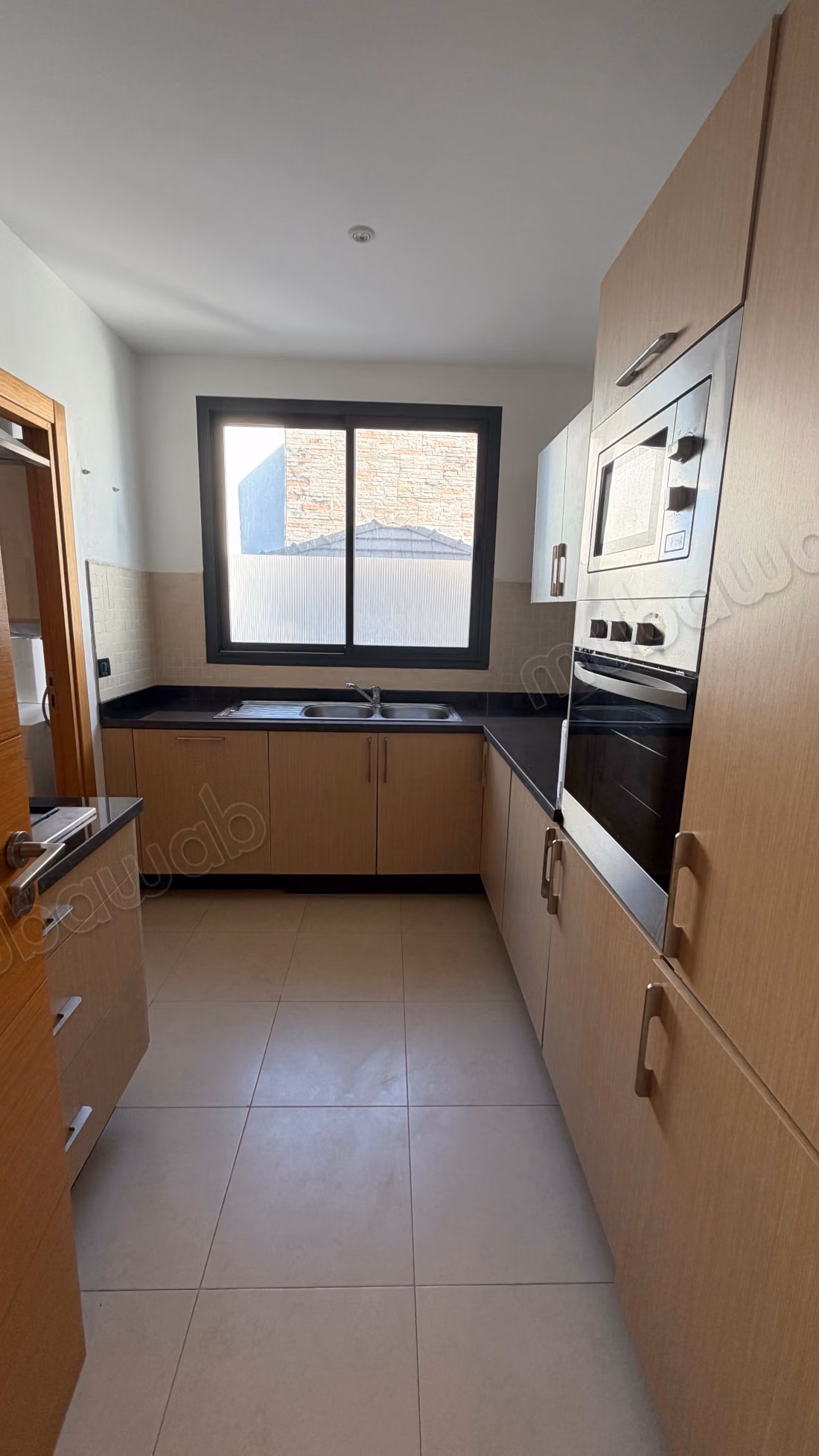 Appartamento Ammobiliato Nuovo e Senza Affaccio con Grande Terrazza - Città Verde Bouskoura