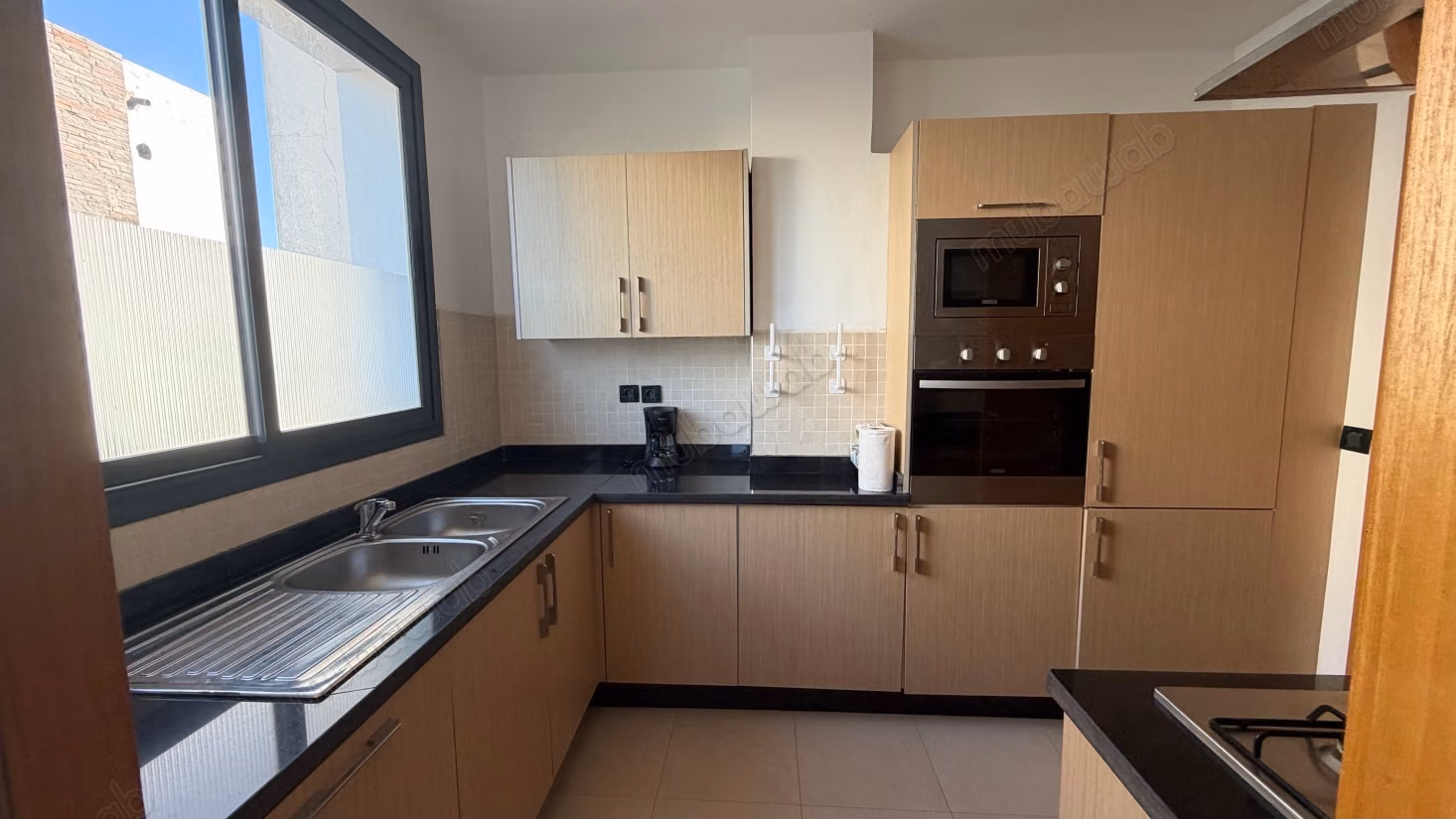 Appartamento Ammobiliato Nuovo e Senza Affaccio con Grande Terrazza - Città Verde Bouskoura