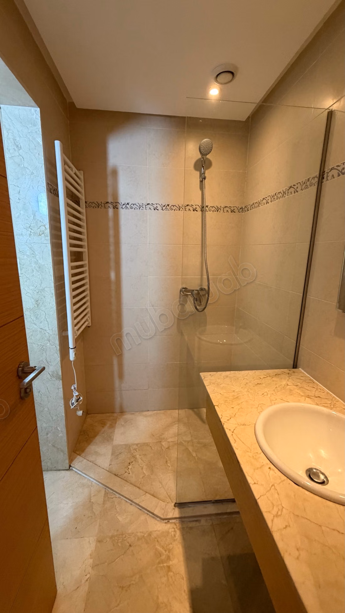 Appartamento Ammobiliato Nuovo e Senza Affaccio con Grande Terrazza - Città Verde Bouskoura