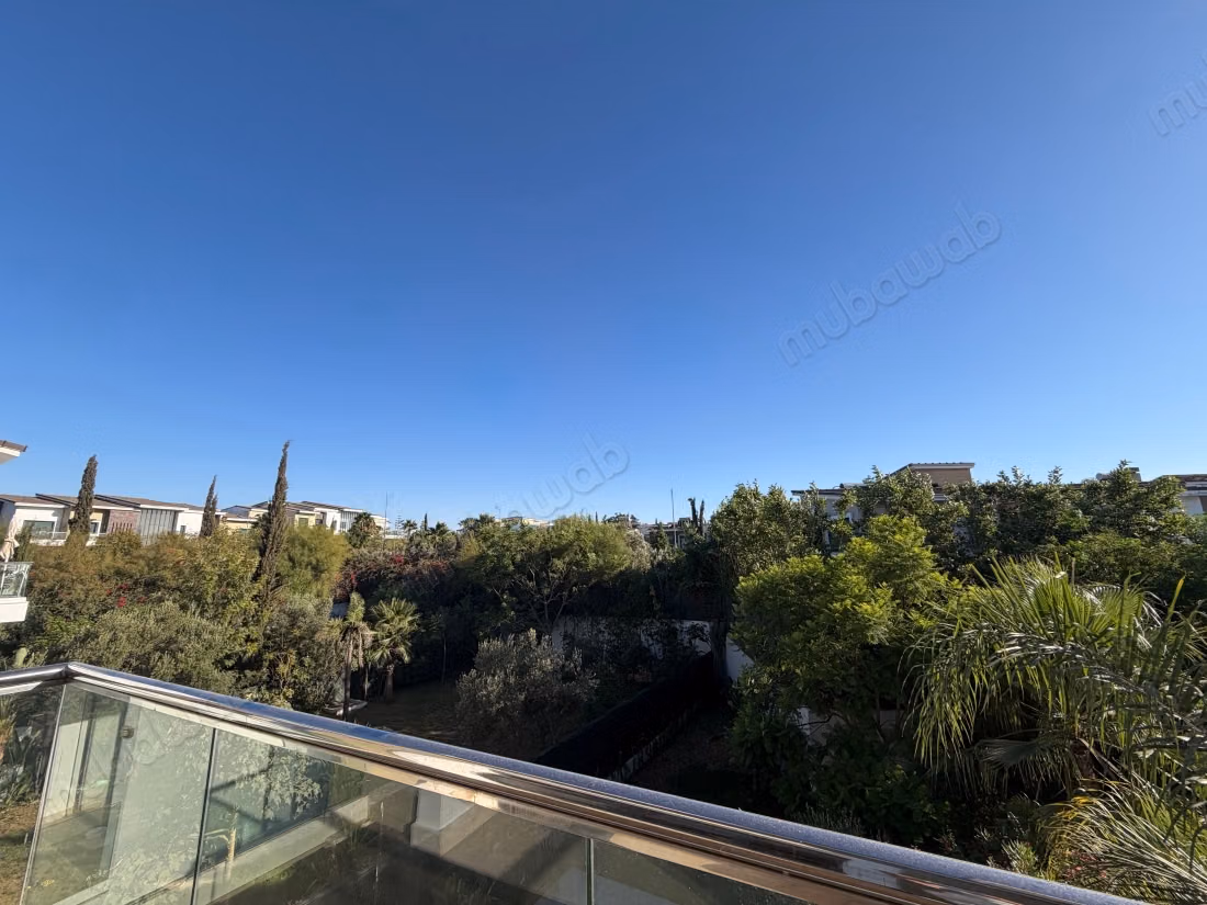 Appartamento Ammobiliato Nuovo e Senza Affaccio con Grande Terrazza - Città Verde Bouskoura