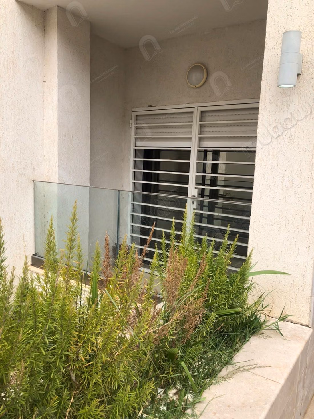 For rent an S1 apartment in Cité Ennser 2