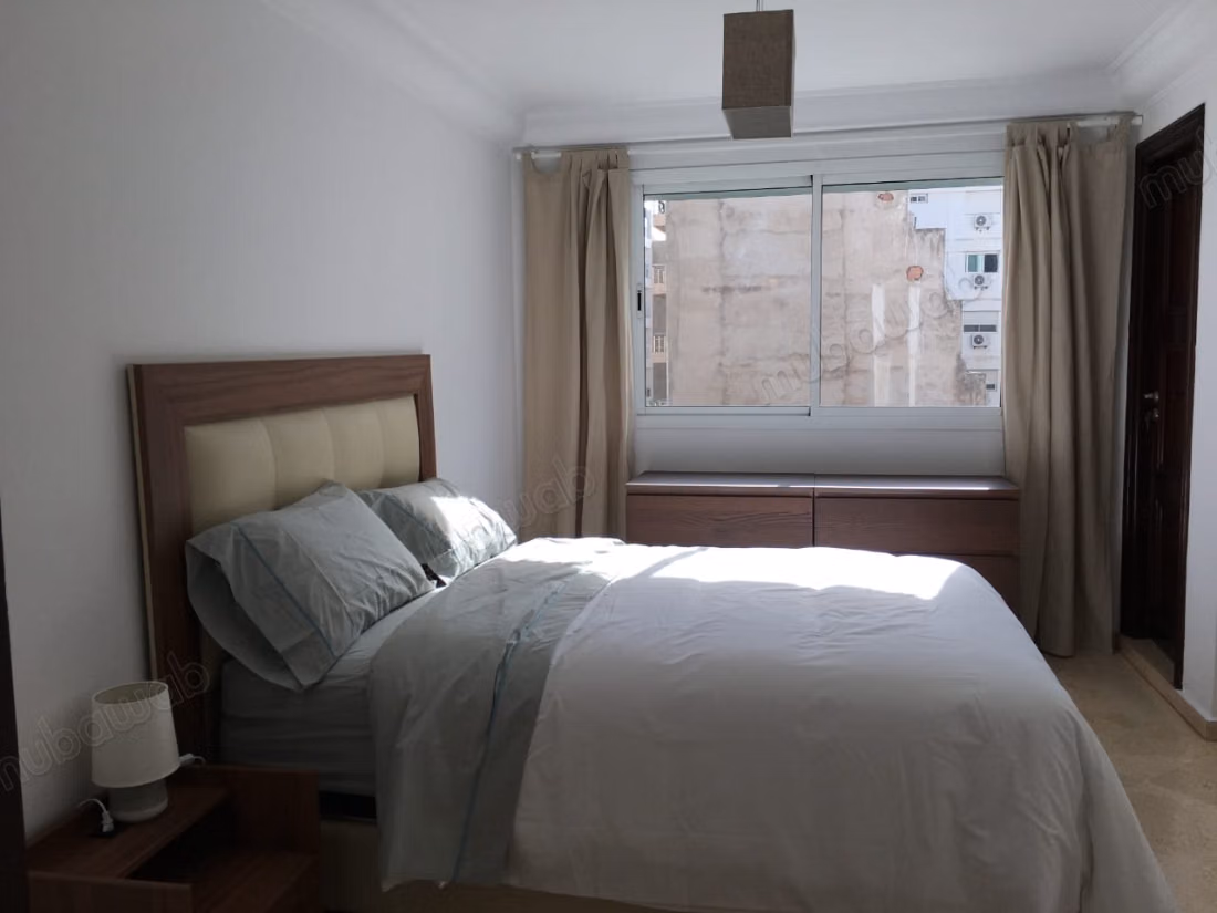 Bel apartamento en alquiler en Las princesas. 2 habitaciones. Amueblado
