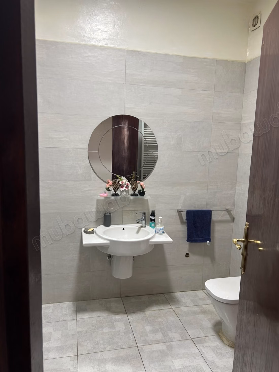 Apartment for sale in the center. 3 nice rooms