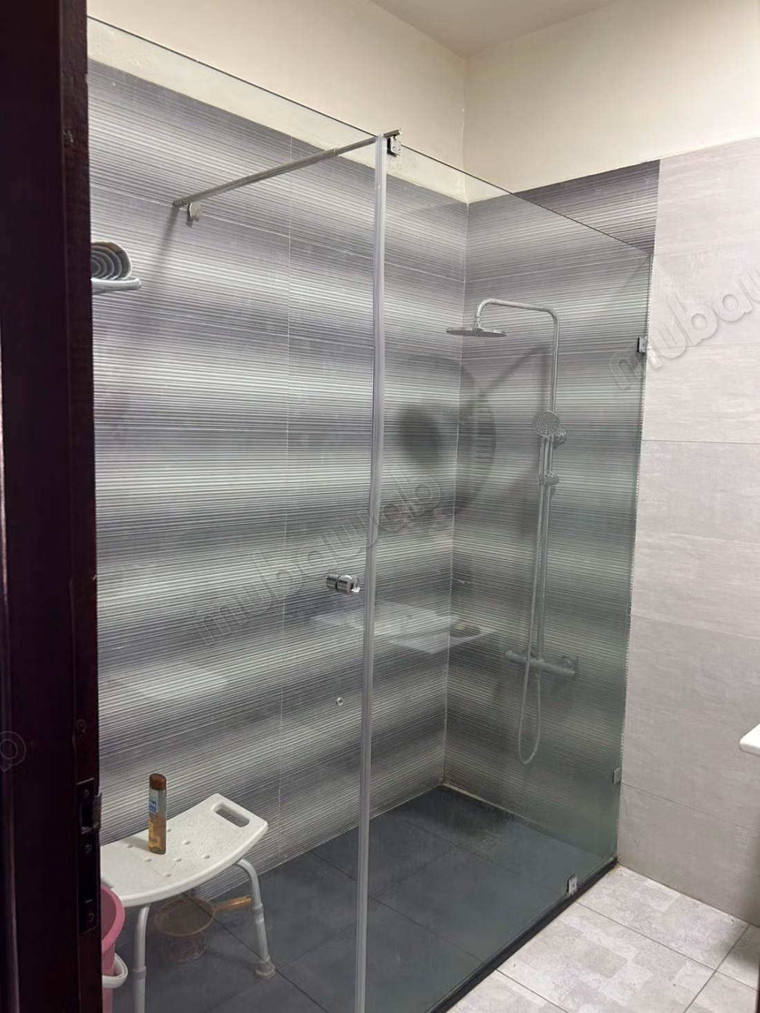 Apartment for sale in the center. 3 nice rooms