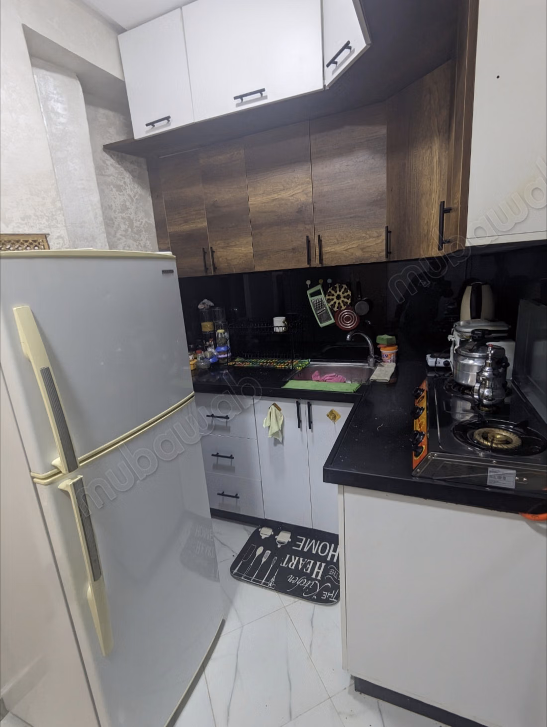 Location saisonnière à Hay salam.
Superficie 60 m².
Porte blindée et chauffage central