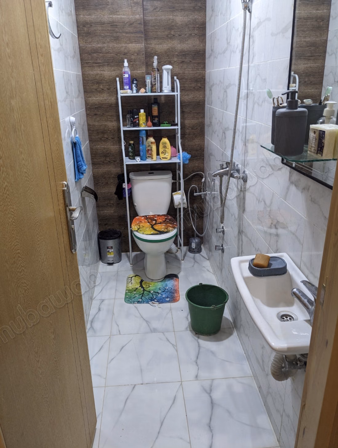 Location saisonnière à Hay salam.
Superficie 60 m².
Porte blindée et chauffage central