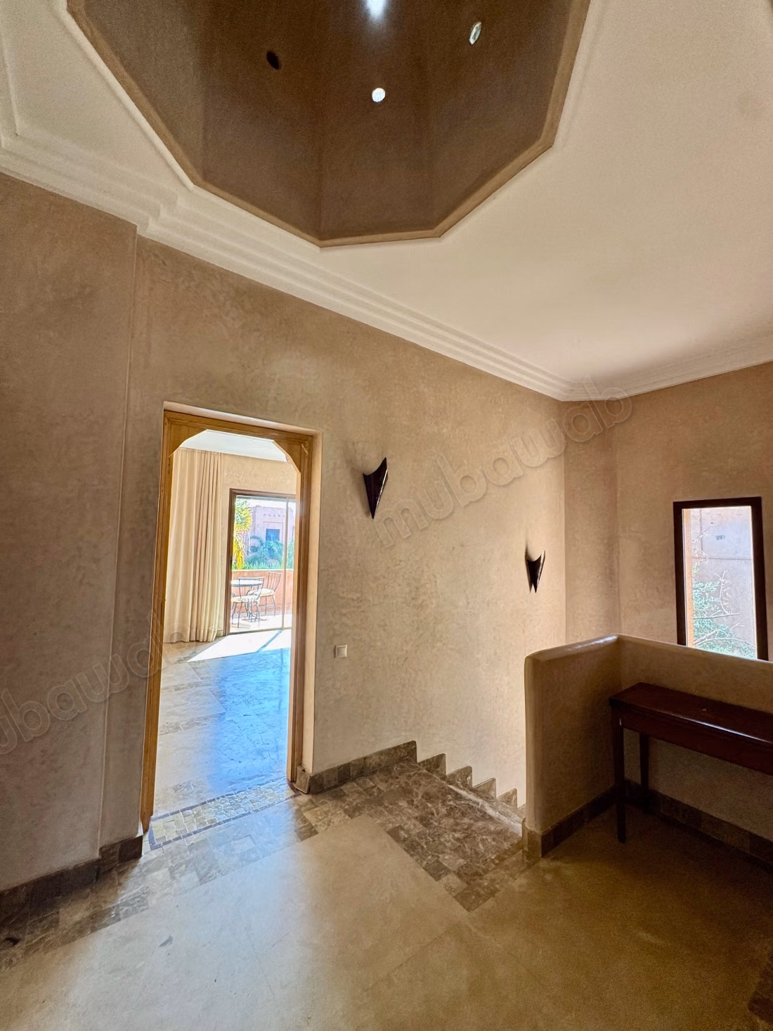 Residencia privada: Villa de 250 m2 en terreno de 385 m2