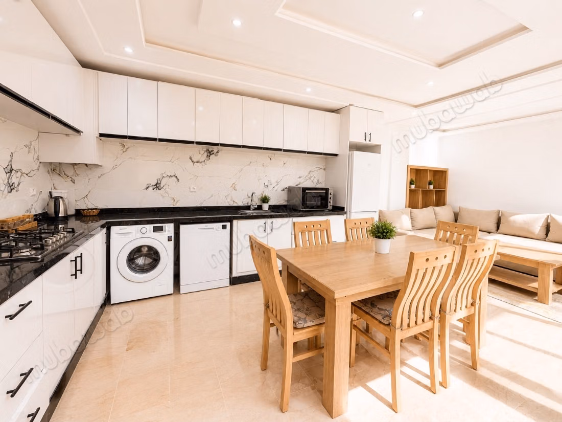 Joli appartement a louer a gueliz longue duree
