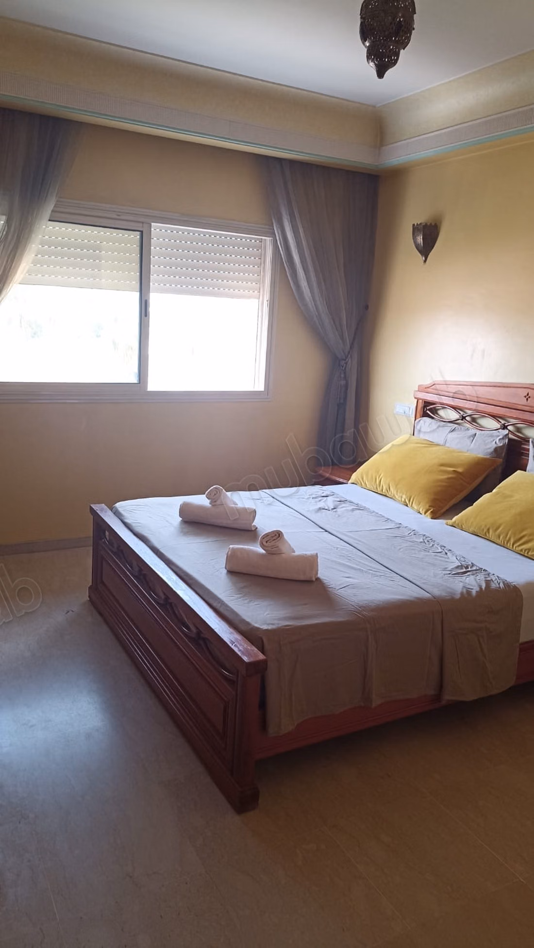 Fabuloso apartamento en venta en El Moukef. Área total 1550 m². Amplio espacio de almacenamiento
