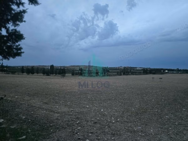 قطعة أرض مساحتها 63000 م² في مورناغ