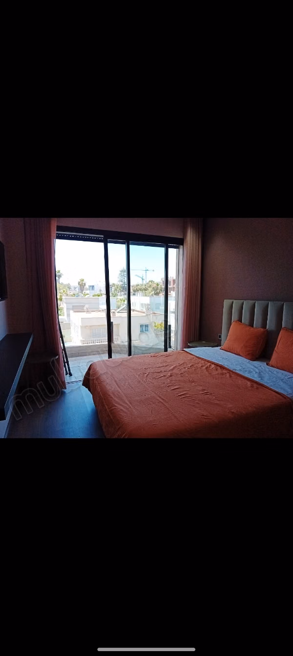 Appartamento stupendo in affitto a Oasis Sud. 1 camera da letto. Ben arredato