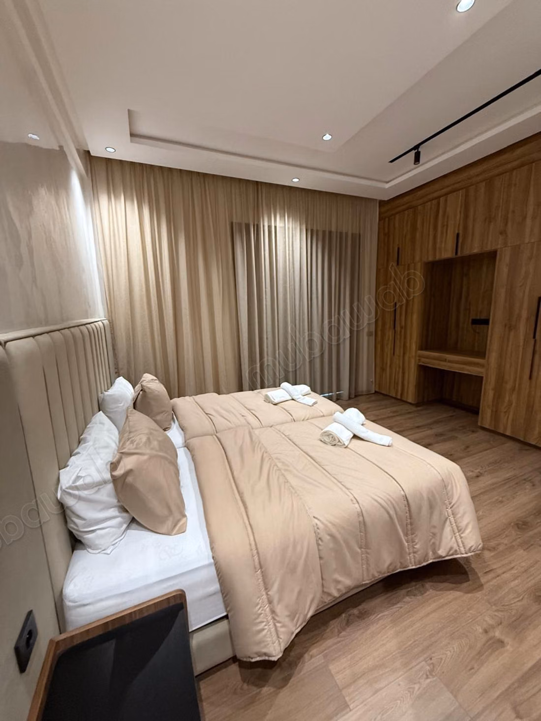 A lungo termine, bellissima villa arredata con 3 suite e piscina vicino al Notia Golf