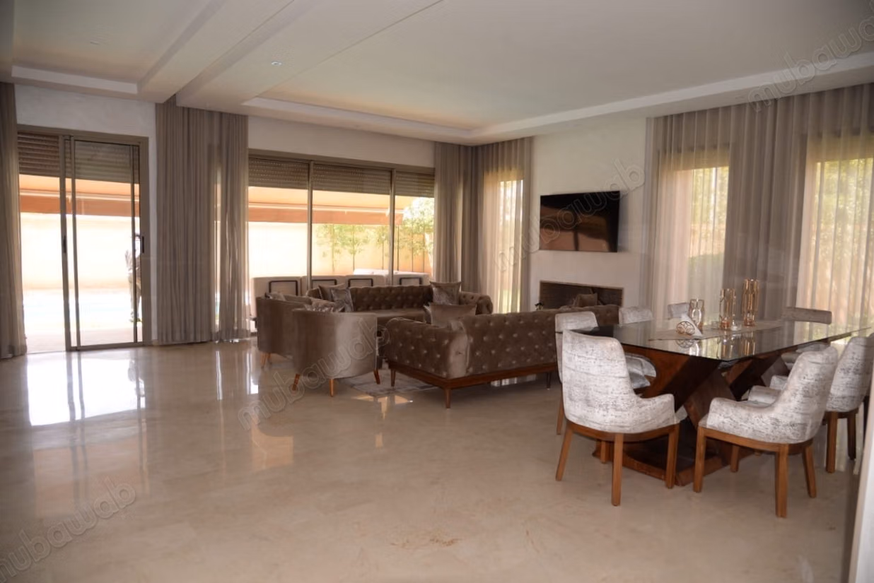 Luxury villa for rent on Route Amizmiz. Total area 400 m². Well furnished