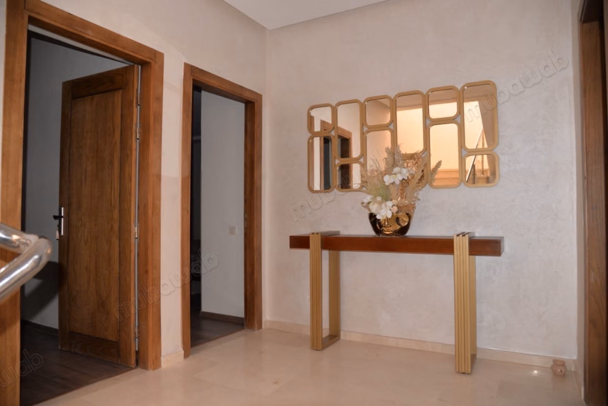 Luxury villa for rent on Route Amizmiz. Total area 400 m². Well furnished