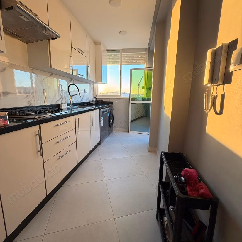 Alquiler de un apartamento en Tanja Balia. Superficie 69 m². Bien amueblado
