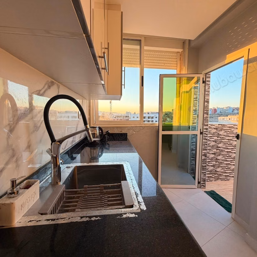 Alquiler de un apartamento en Tanja Balia. Superficie 69 m². Bien amueblado