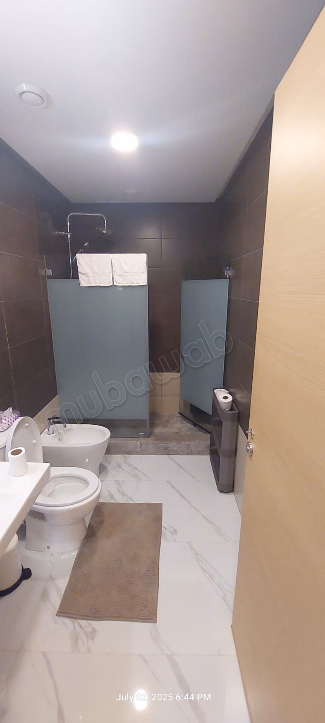 Apartamento amueblado de 2 habitaciones en el corazón de CFC