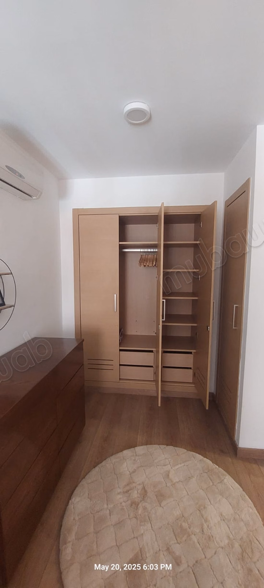 Apartamento amueblado de 2 habitaciones en el corazón de CFC