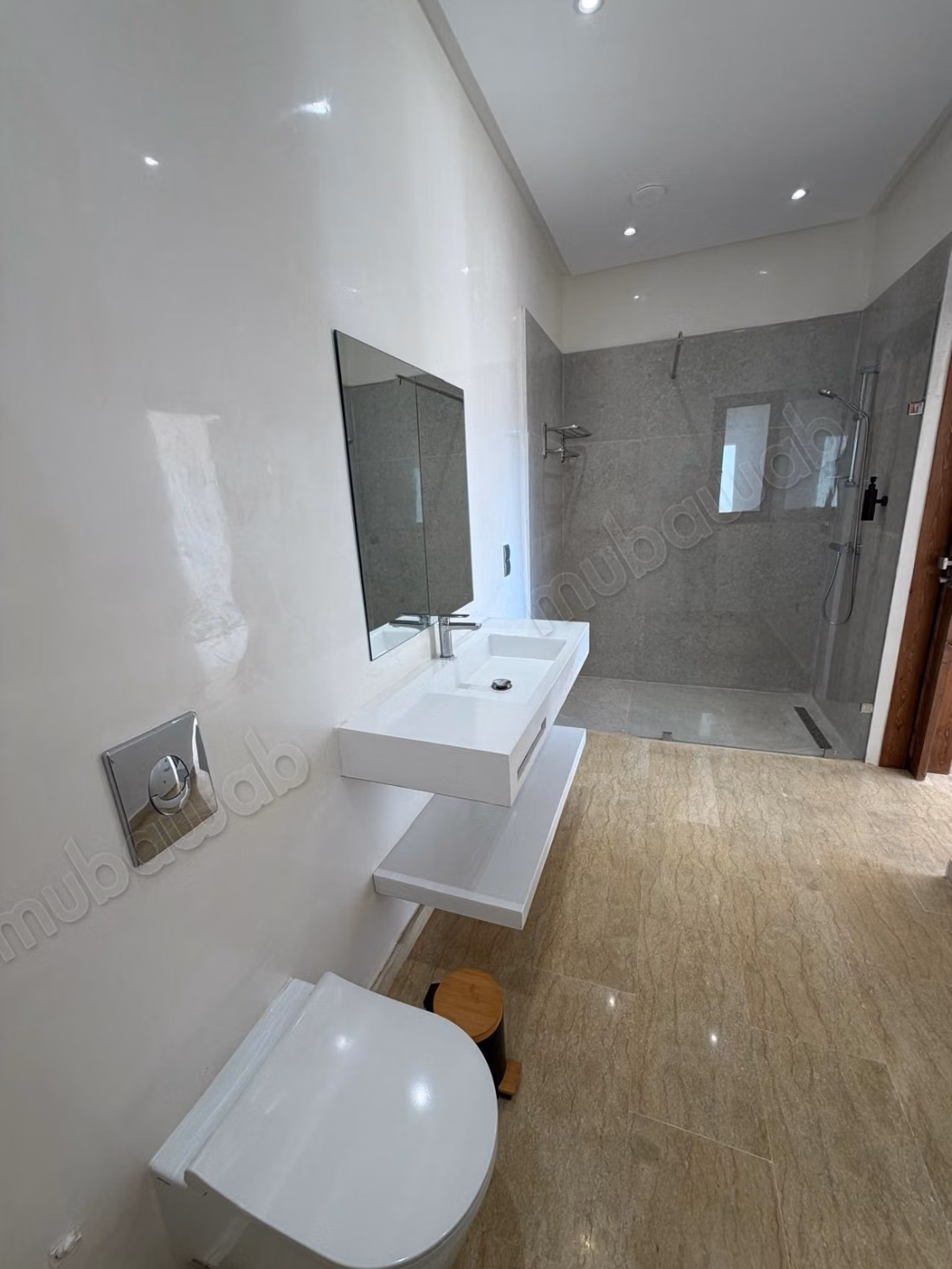 Stunning villa for sale on Casablanca Road. 4 bedrooms. Furnished