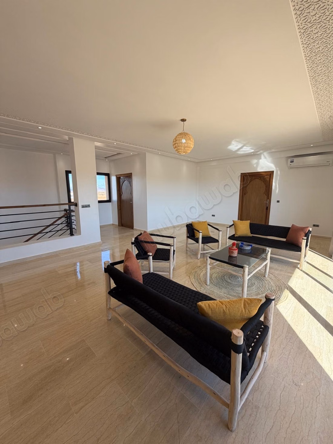 Stunning villa for sale on Casablanca Road. 4 bedrooms. Furnished