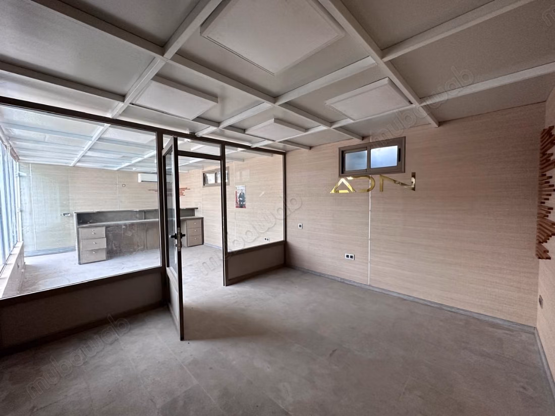 Grote opslag 1.100 m² te huur – Essaouiraweg