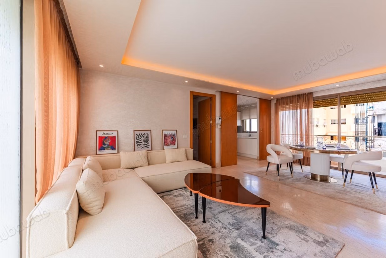 Muy bonito apartamento en alquiler en Racine. Superficie total 80 m². Bien amueblado