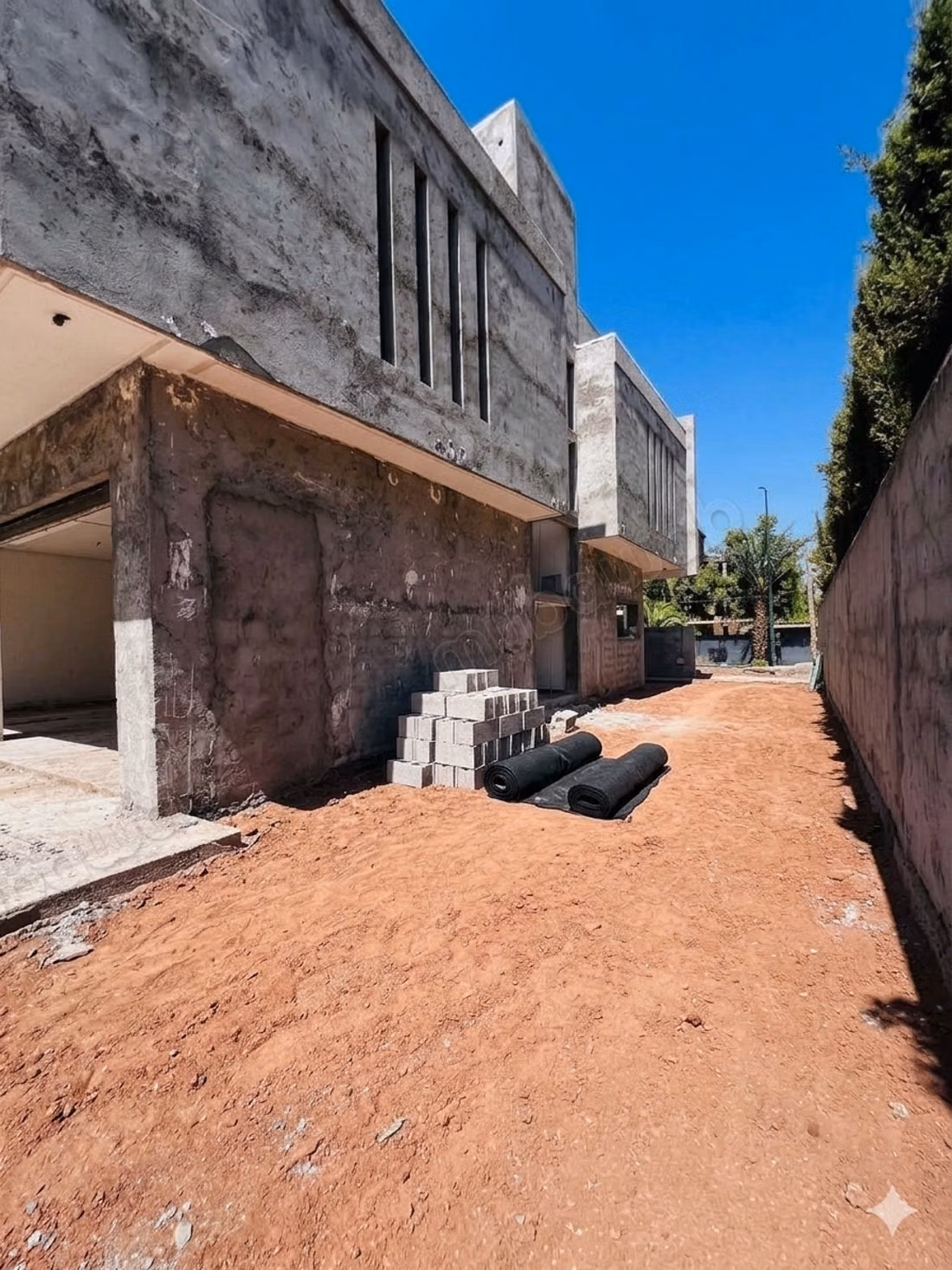 Luxurious villa for sale in Hay Targa. Area 428 m²