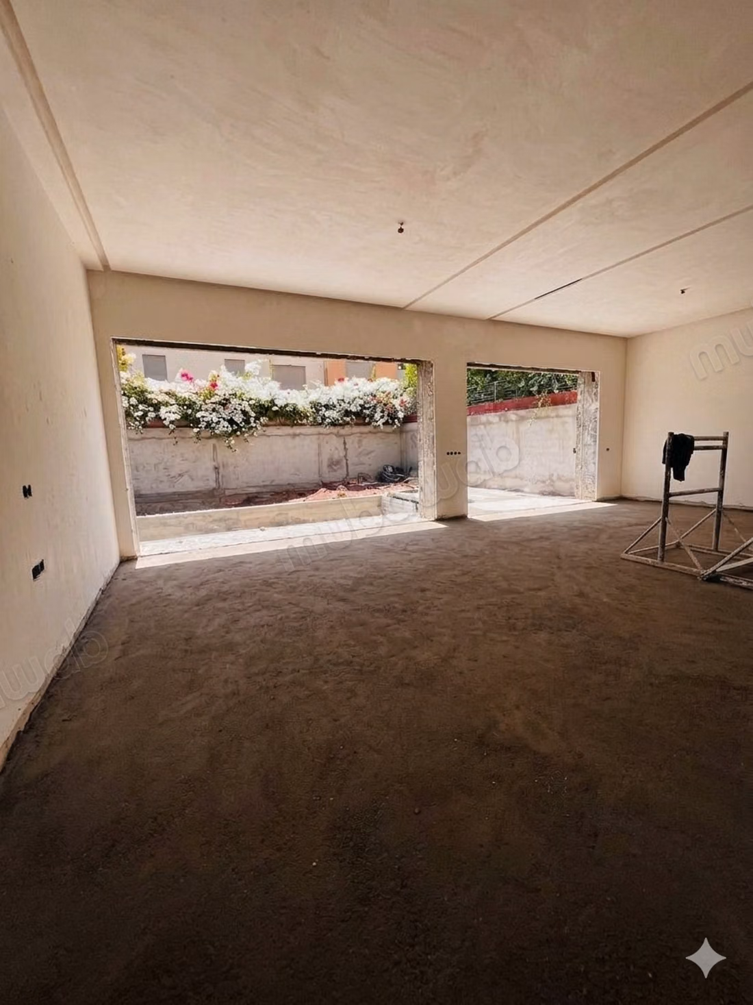 Luxurious villa for sale in Hay Targa. Area 428 m²