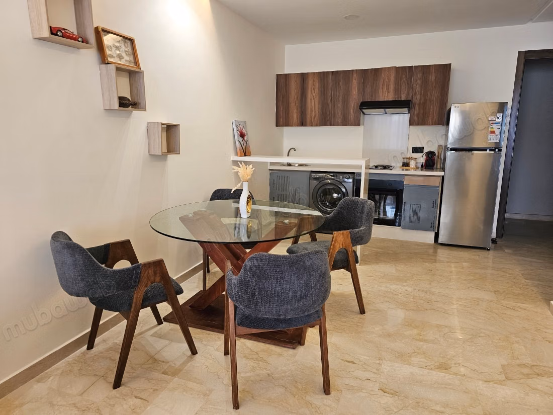 Studio a louer a bourgogne 
2 nimute de tantan