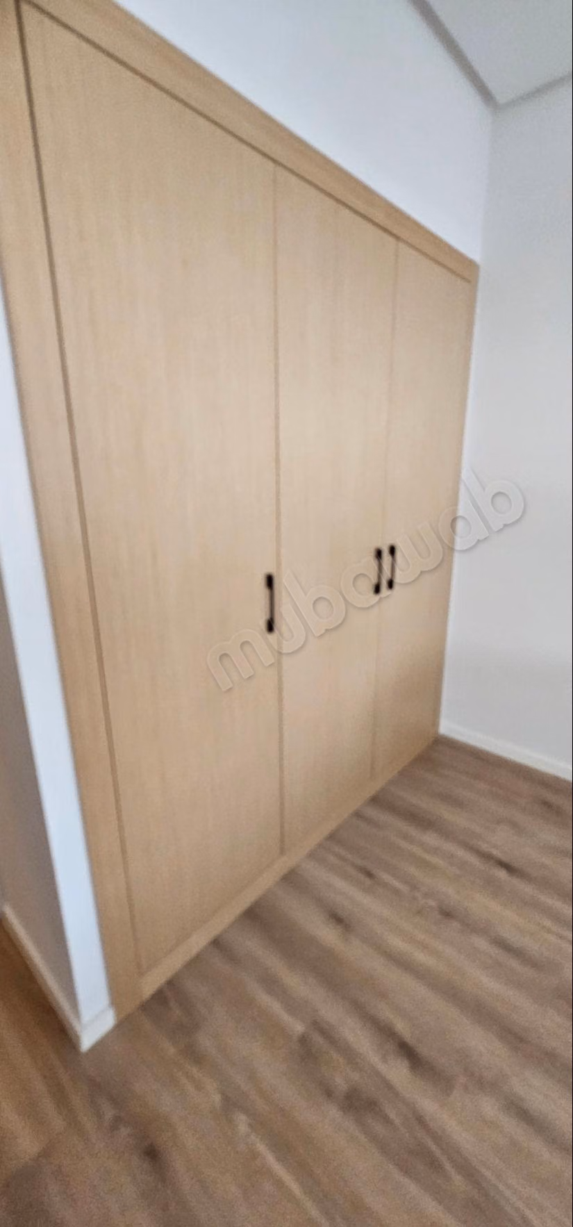 Alquile este apartamento en Sidi Maarouf. Superficie total 261 m². Bien amueblado