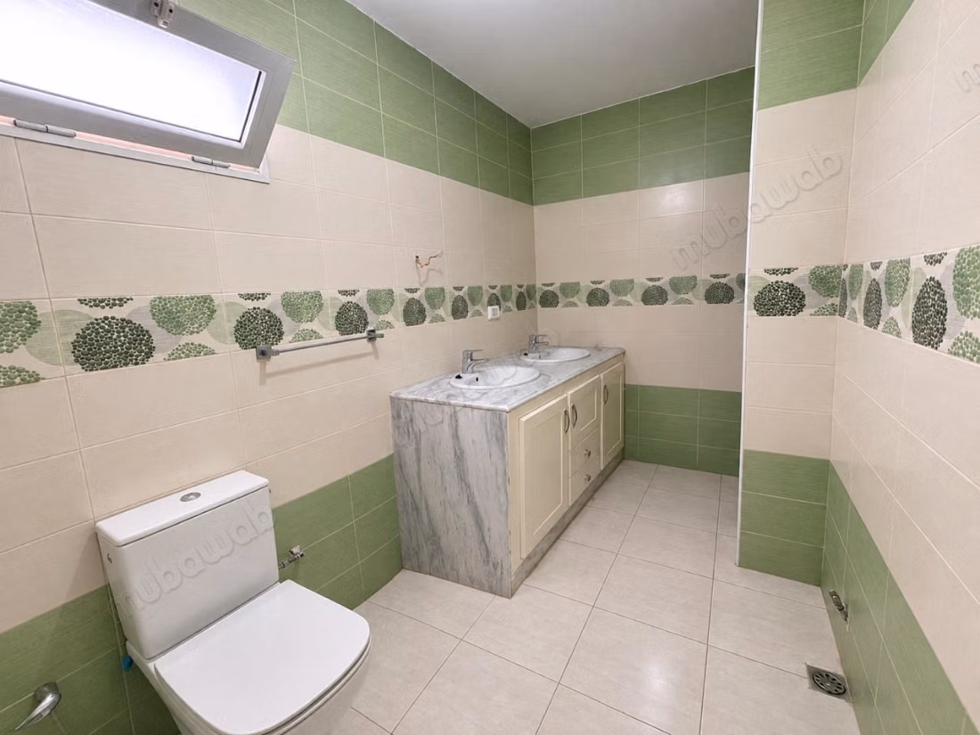 A vendre triplex sis a boumhel