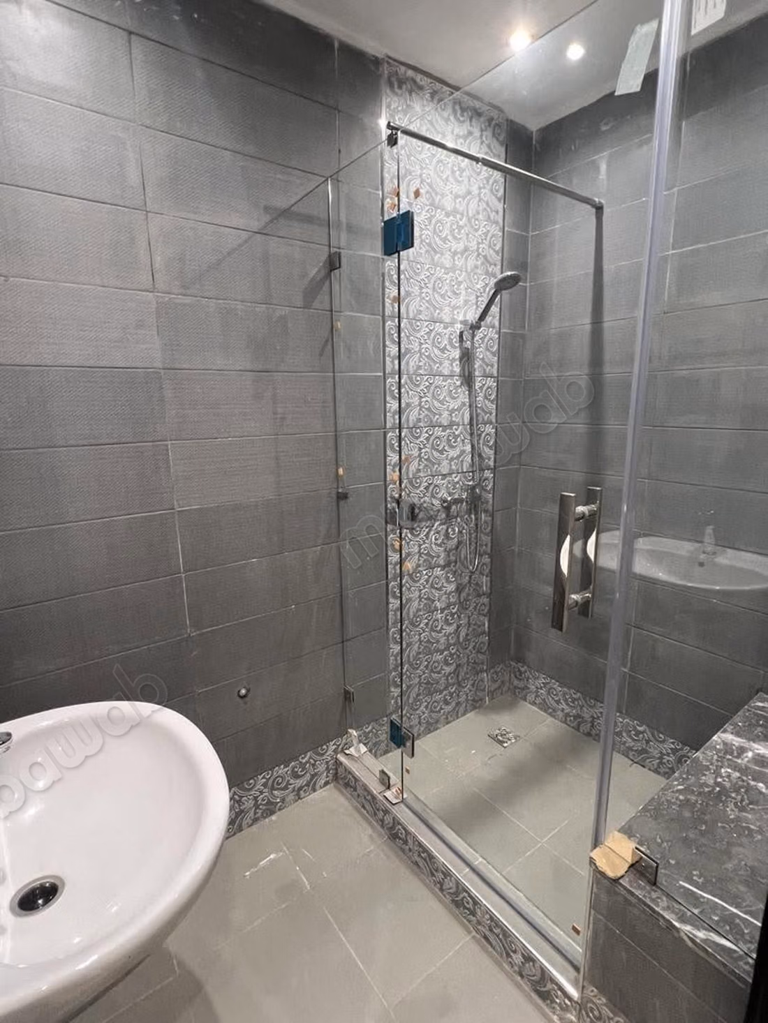 Leeg appartement te huur gelegen in Mabrouka