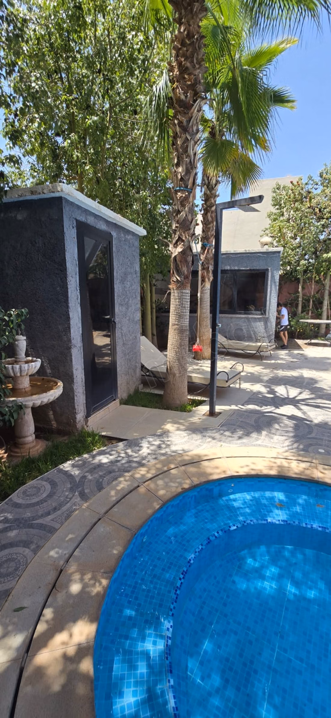 Beautiful villa for sale in Ourika. 4 rooms. Garden and terrace.
