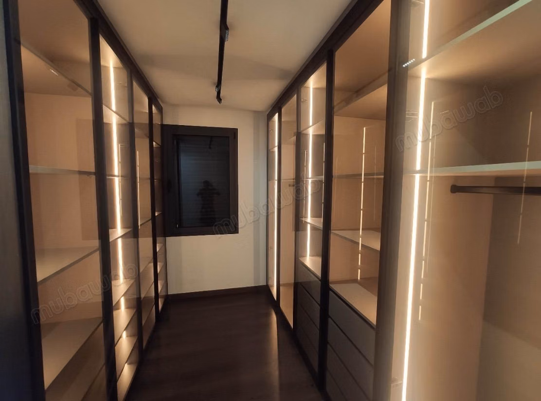 Venta de villa de lujo en Harhoura. 7 grandes habitaciones. Calefacción central y puerta blindada