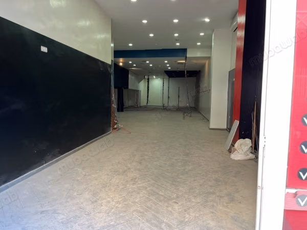 Louez le local idéal à Les princesses.
Surface totale 148 m²