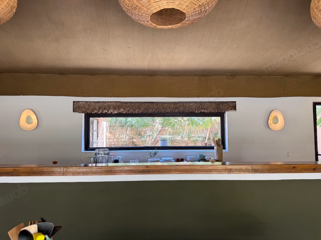 Maison d’architecte rare au cœur d’une oliveraie