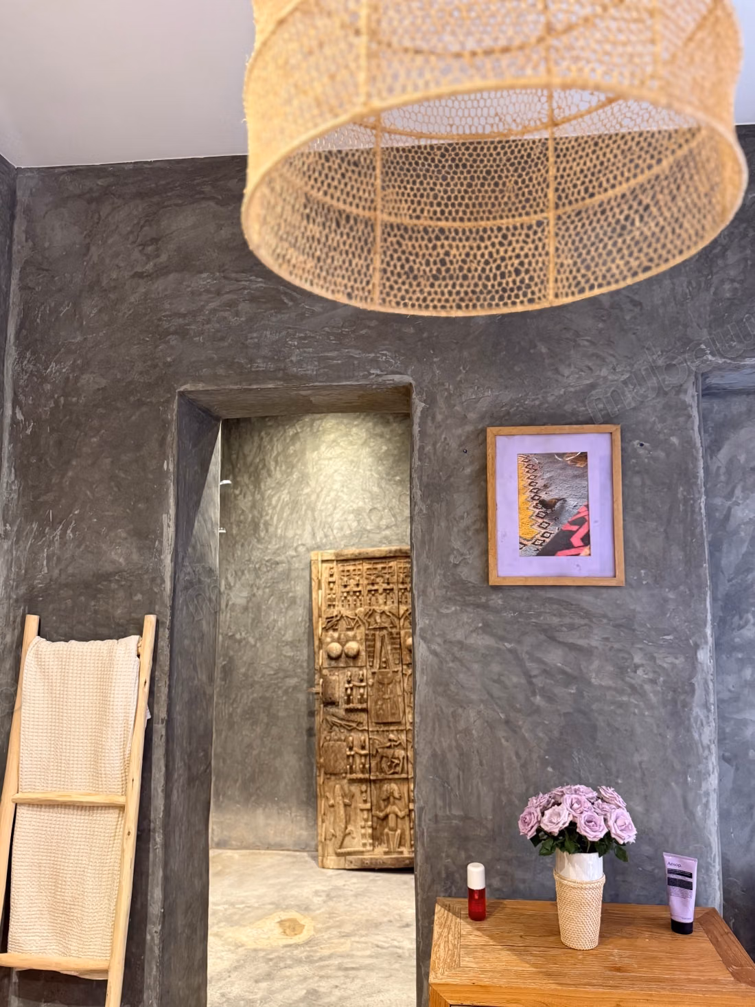 Maison d’architecte rare au cœur d’une oliveraie