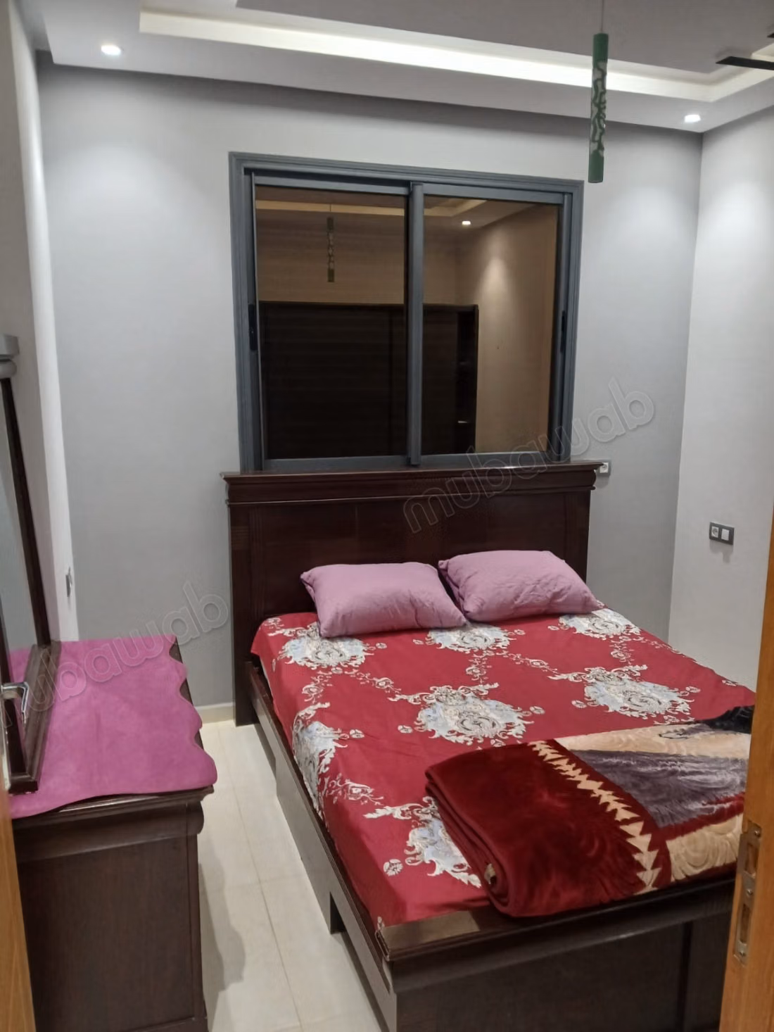 Appartement à louer à Khouribga. 4 pièces magnifiques. Antenne parabolique et sécurité.