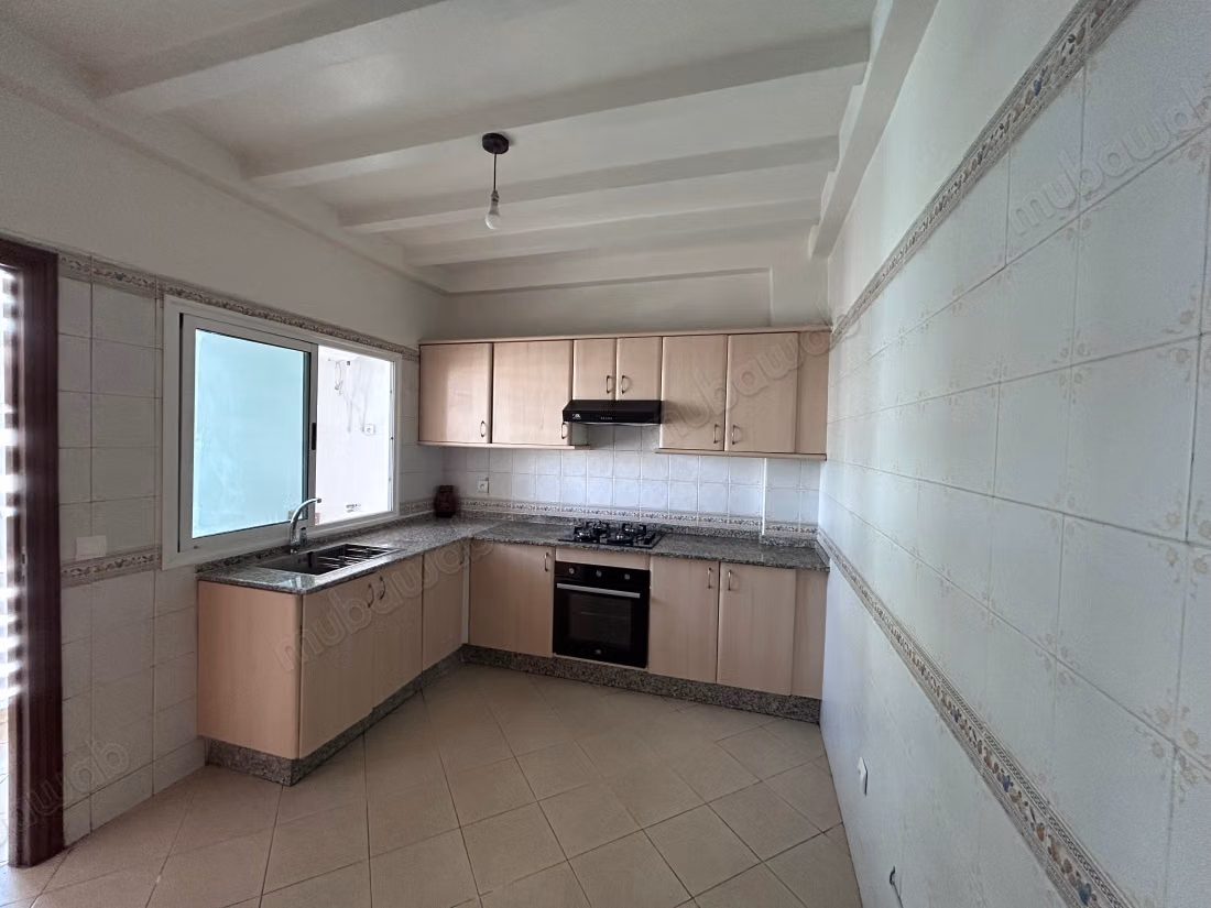 Very nice apartment for rent in Sidi Maarouf. 2 comfortable rooms. Security door, Moroccan living room