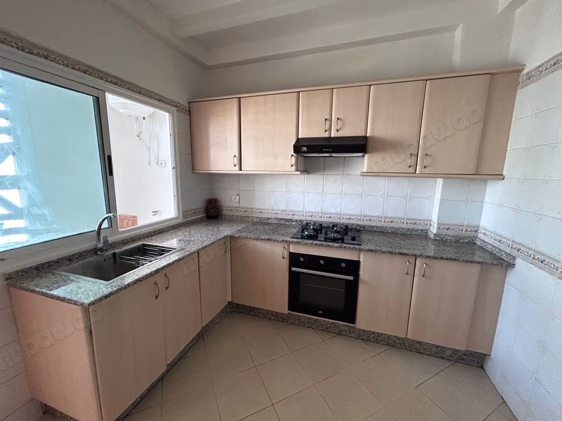 Very nice apartment for rent in Sidi Maarouf. 2 comfortable rooms. Security door, Moroccan living room
