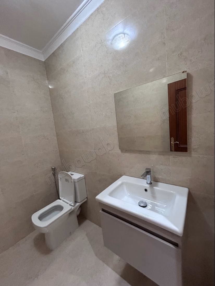 Very nice apartment for rent in Sidi Maarouf. 2 comfortable rooms. Security door, Moroccan living room