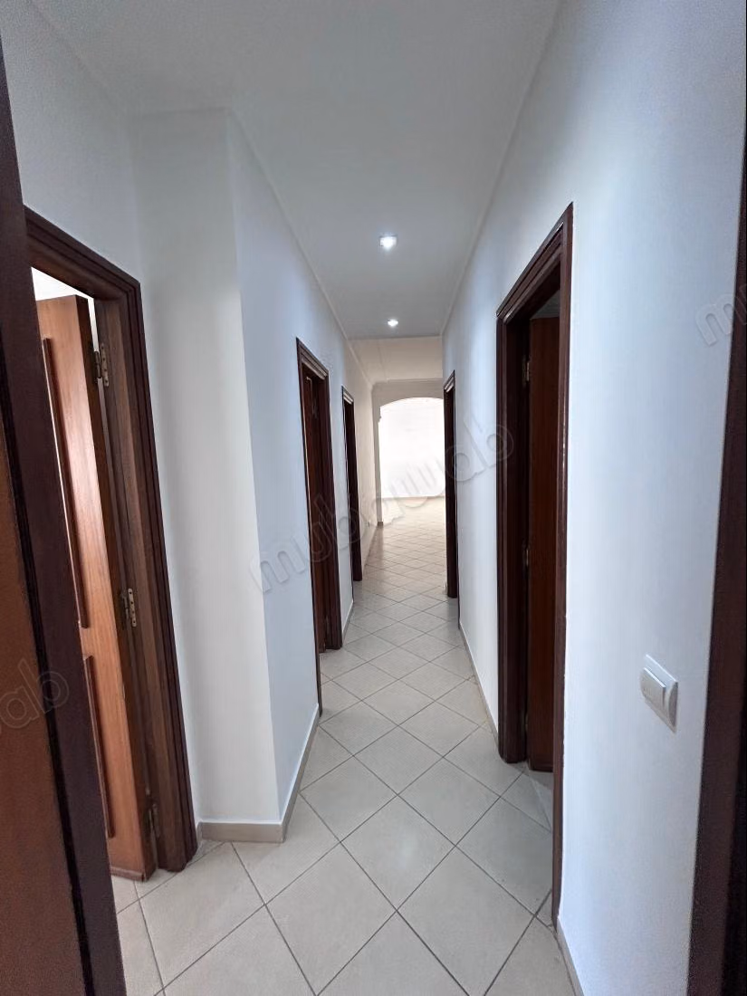 Very nice apartment for rent in Sidi Maarouf. 2 comfortable rooms. Security door, Moroccan living room